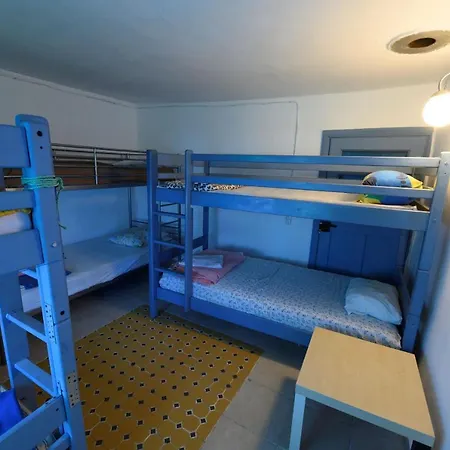 Hostel Danube Delta & *